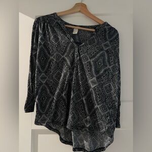 Black and White Patterned Women's Top